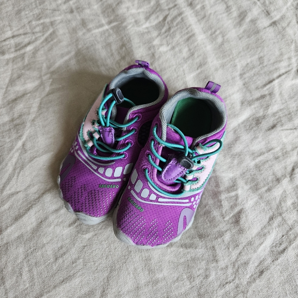 Saguaro barefoot shoes size 27